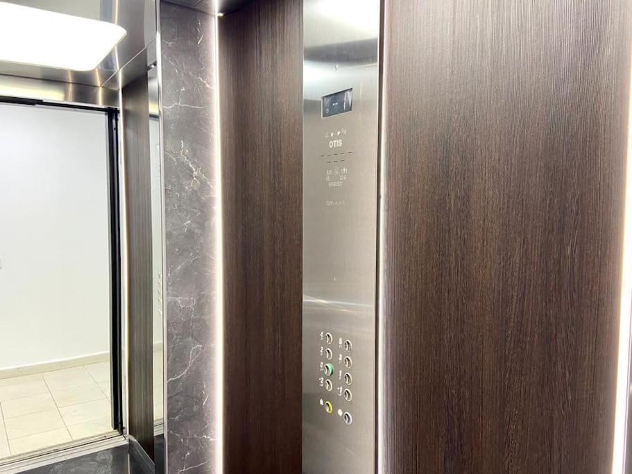 Eden Luxury Anfa-big 3 Bedrooms/massira Avenue